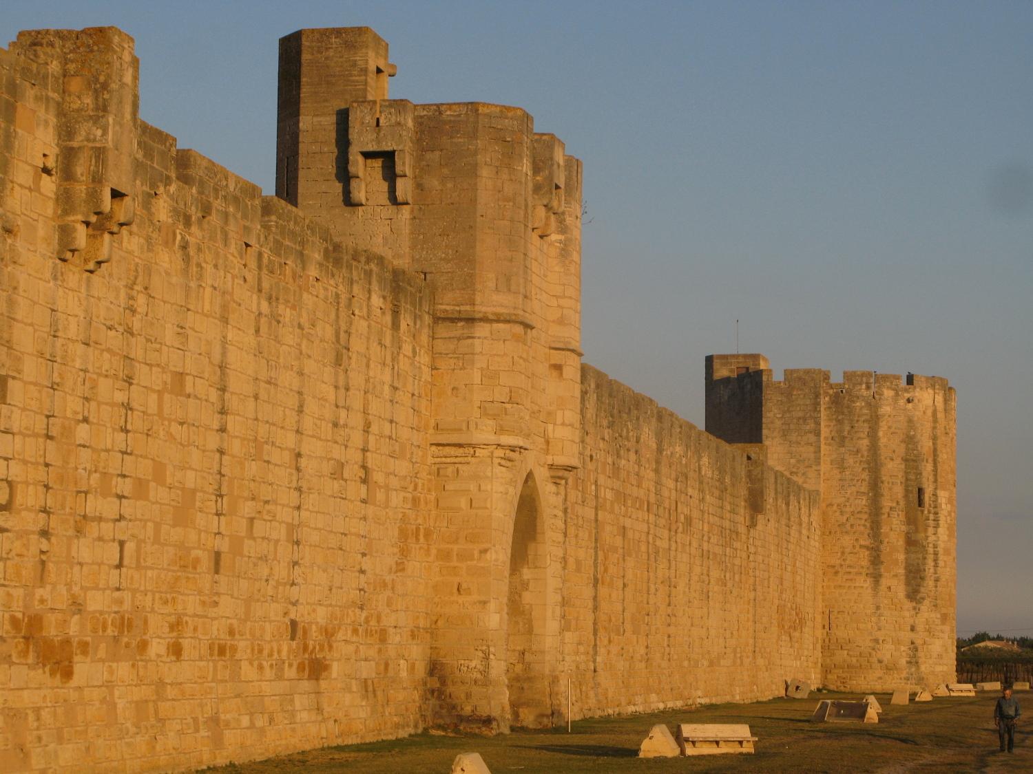 Hotel Les Templiers Aigues-Mortes Εξωτερικό φωτογραφία